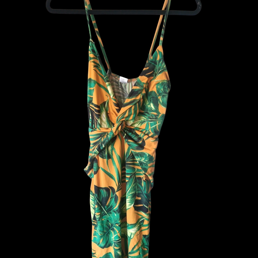 Tropical Leaf Print Dress Las Gueras Brand. Very Comfortable dress.Great stretch